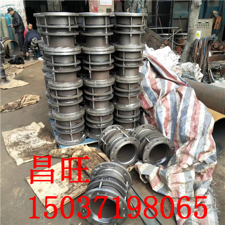 遂昌縣曲管壓力平衡補償器型號補償管線伸縮量波紋管兩端設置有保護拉桿或保護環